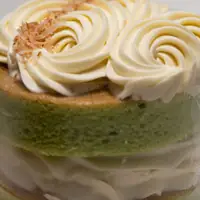 Green pandan layer cake with cream